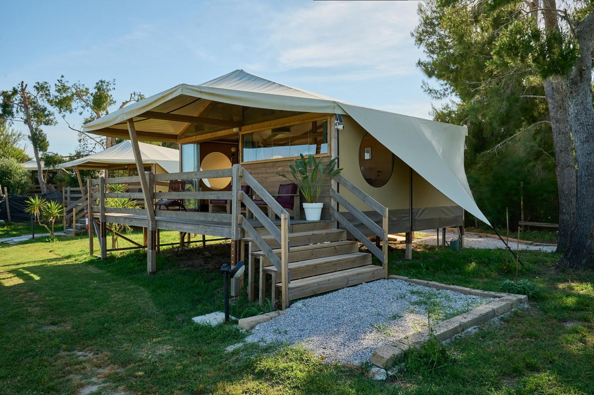 Suite Glamping Vicino Al Mare Piombino Dış mekan fotoğraf